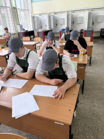 Демонстрационный экзамен в 12 группе